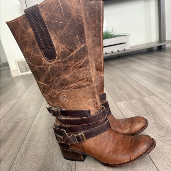 Freebird by Steven Shoes - FREEBIRD By Steven Dakota Brown Leather Distressed Boots Size 8